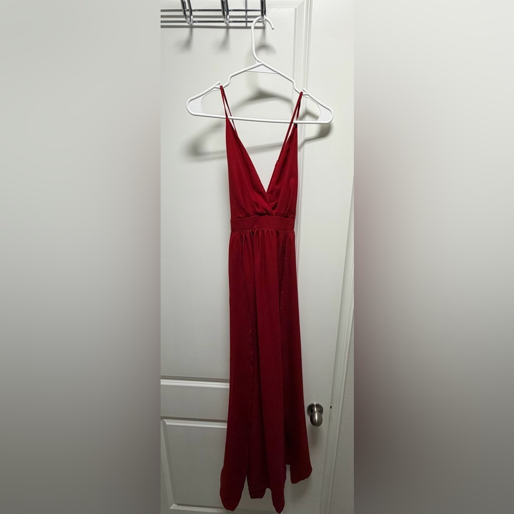 Elegant Red Sleeveless Dress